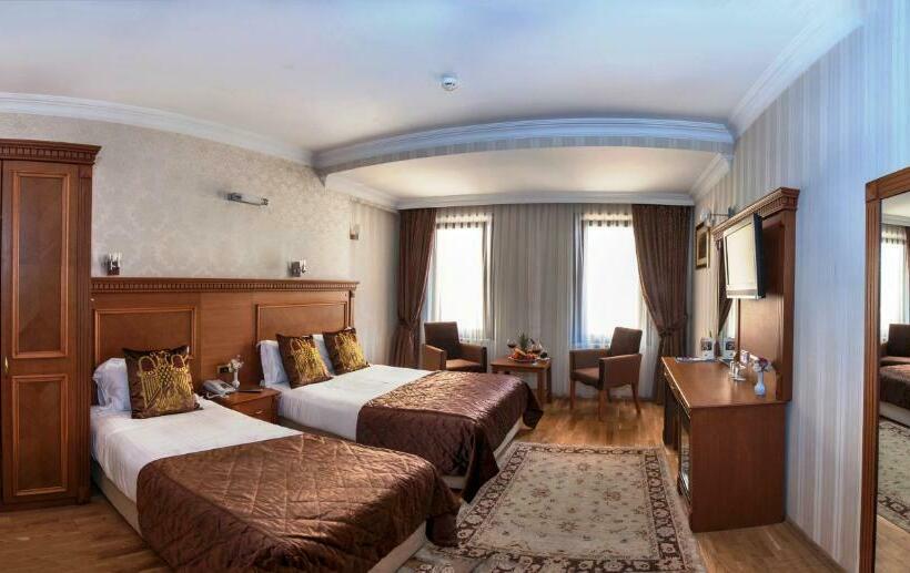Номер Стандарт Трехместный, The Byzantium Suites Hotel & Spa