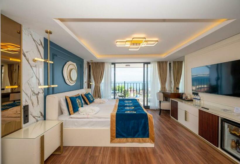 سوئیت پنت هاوس, The Byzantium Suites Hotel & Spa