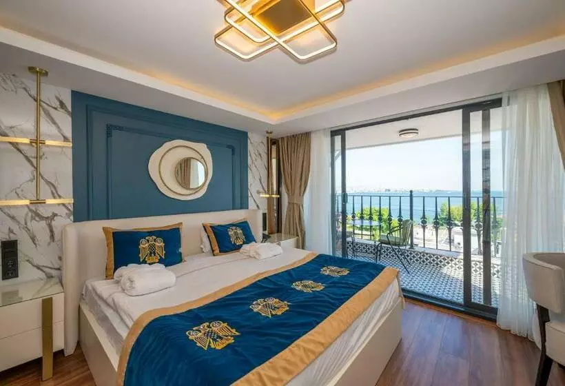 Penthouse Suite
