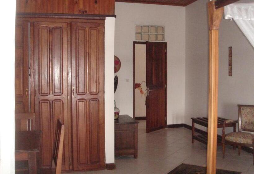 اتاق خانوادگی با چشم‌انداز دریا, Vanivola & Spa