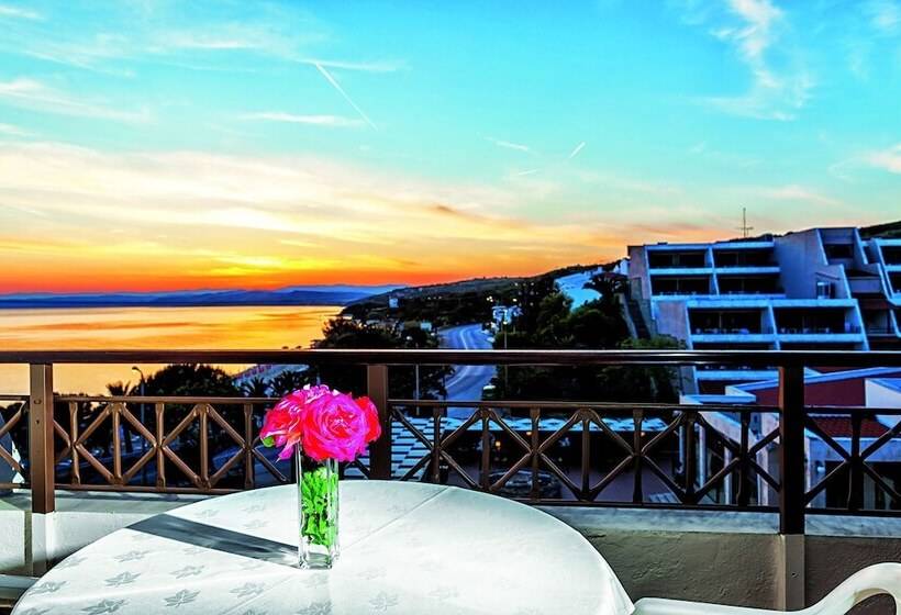 חדר סטנדרט נוף לגינה, Xenios Theoxenia