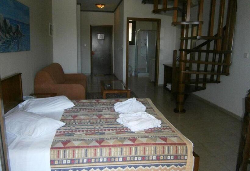 חדר דופלקס, Xenios Theoxenia