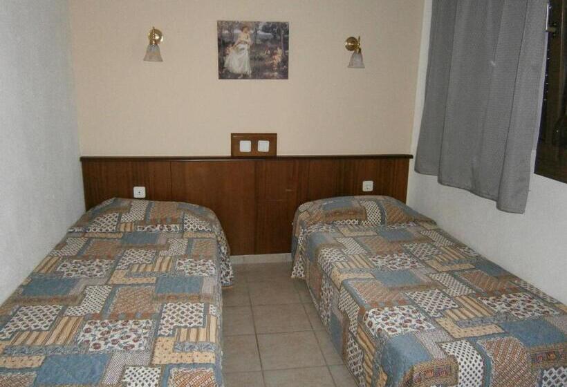 חדר דופלקס, Xenios Theoxenia