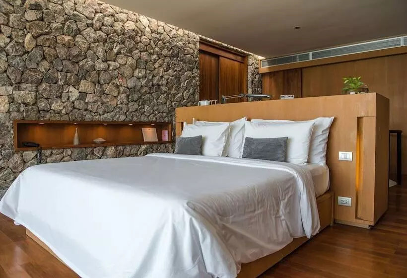 ویلای دلوکس 1 خوابه با چشم‌انداز دریا, Tolani Resort Kui Buri
