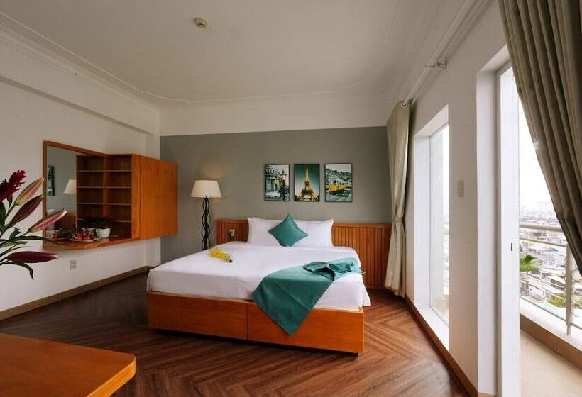 اتاق اجرایی, Happy Life Green