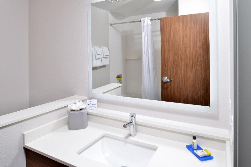 带大床的标准间, Holiday Inn Express Orlando   South Park, An Ihg