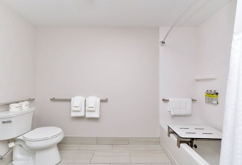 Люкс Адаптированный для Инвалидов, Holiday Inn Express Orlando South Park, An Ihg