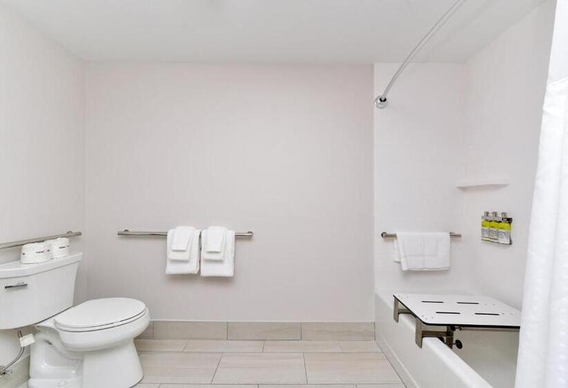 Люкс Адаптированный для Инвалидов, Holiday Inn Express Orlando South Park, An Ihg