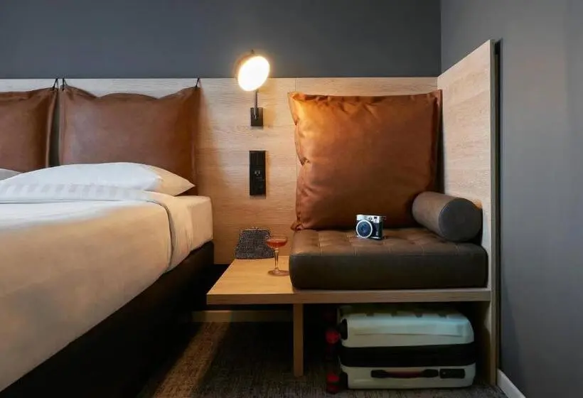 スタンダードルーム, Moxy Edinburgh Fountainbridge