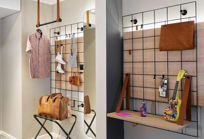 اتاق استاندارد, Moxy Edinburgh Fountainbridge