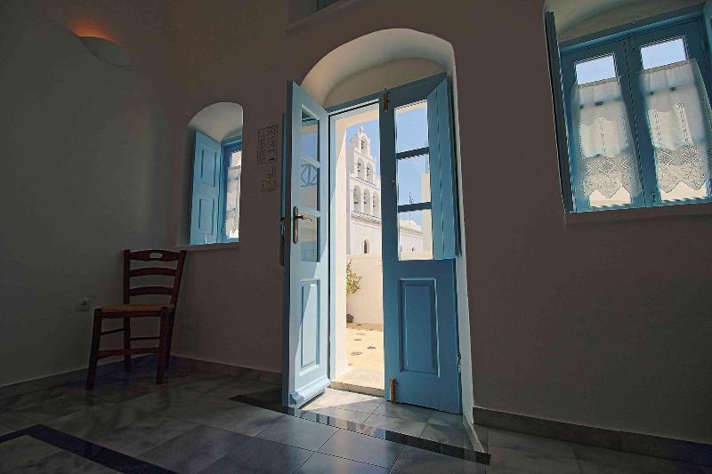 اتاق سوپریور سه تخته, Aethrio Sunset Village   Oia