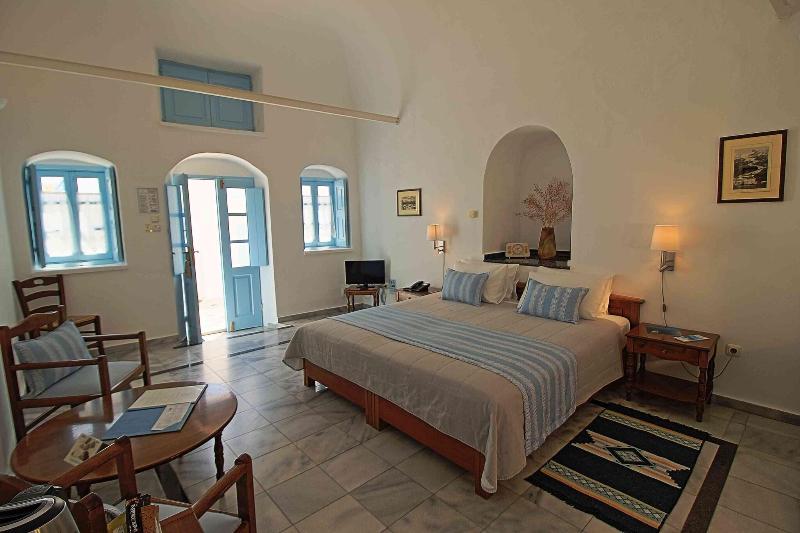 اتاق سوپریور سه تخته, Aethrio Sunset Village   Oia