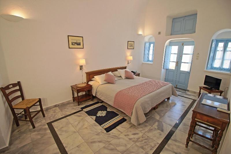اتاق سوپریور سه تخته, Aethrio Sunset Village   Oia