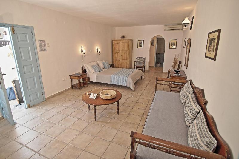 استودیوی استاندارد, Aethrio Sunset Village   Oia