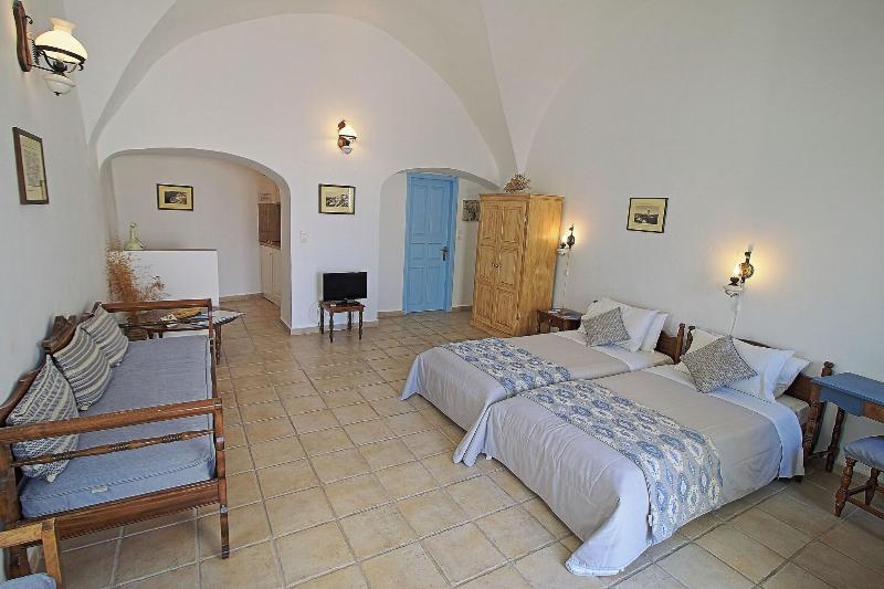 Студия Стандарт, Aethrio Sunset Village   Oia