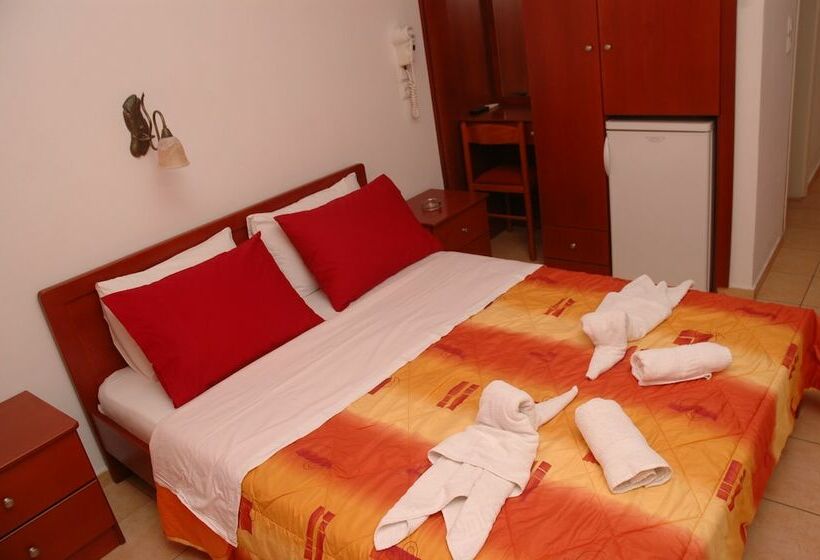 اتاق عادی, Agnanti