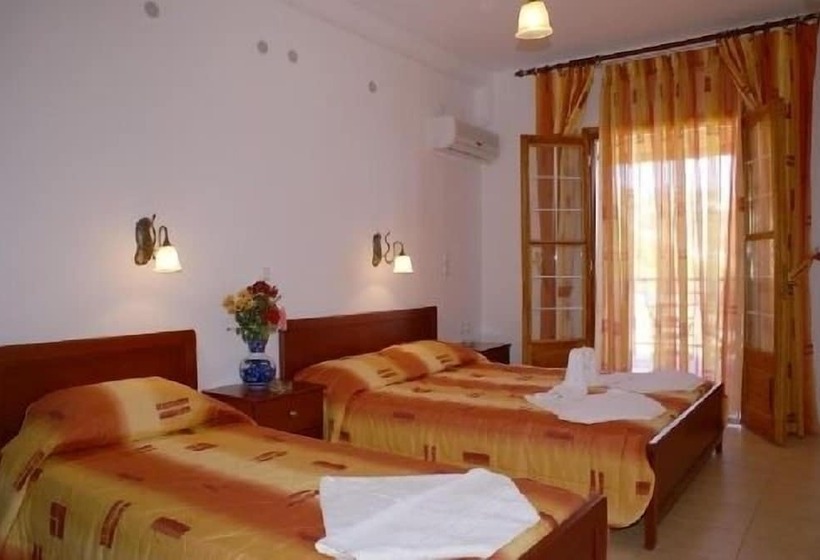 اتاق راحتی سه تخته, Agnanti