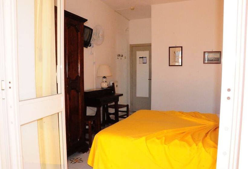 スタンダードルーム, Belsole