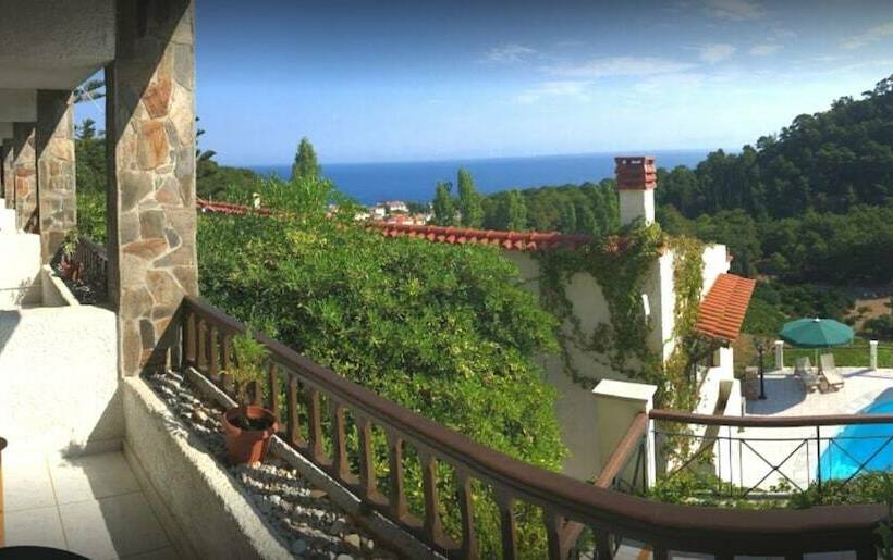 اتاق استاندارد با چشمانداز دریا, Daphne