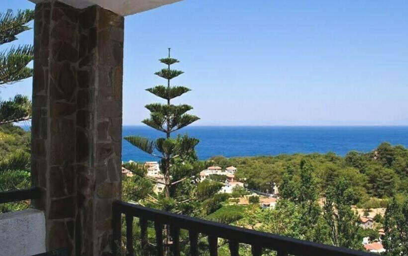 اتاق استاندارد با چشمانداز دریا, Daphne