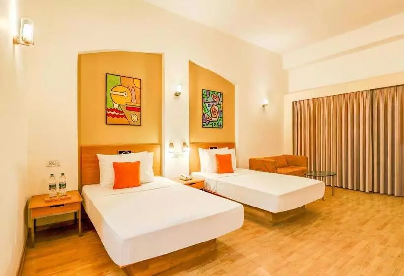 デラックスルーム, Lemon Tree Hotel, East Delhi Mall, Kaushambi