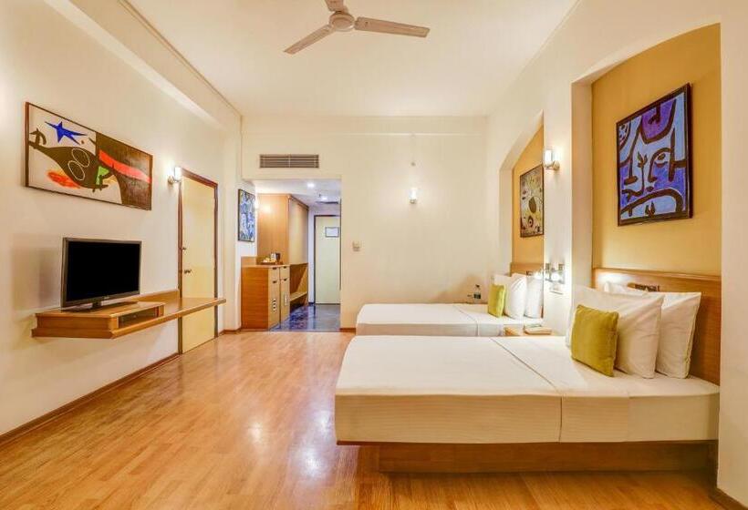 Номер Стандарт, Lemon Tree Hotel, East Delhi Mall, Kaushambi