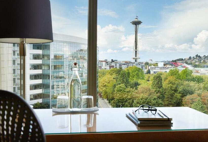 キングサイズベッドのスイートルーム, Denny Park Hotel Seattle