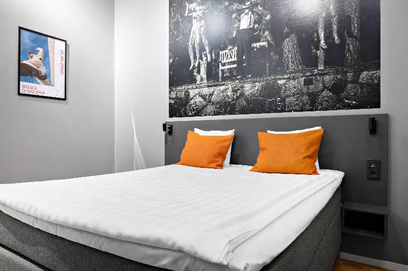 سوئیت با تخت بزرگ, Denny Park Hotel Seattle