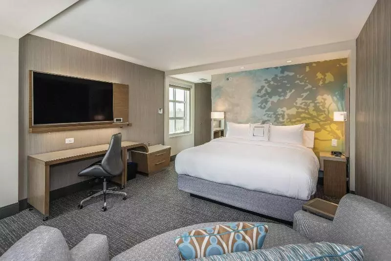 اتاق لوکس با چشم‌انداز شهر, Denny Park Hotel Seattle