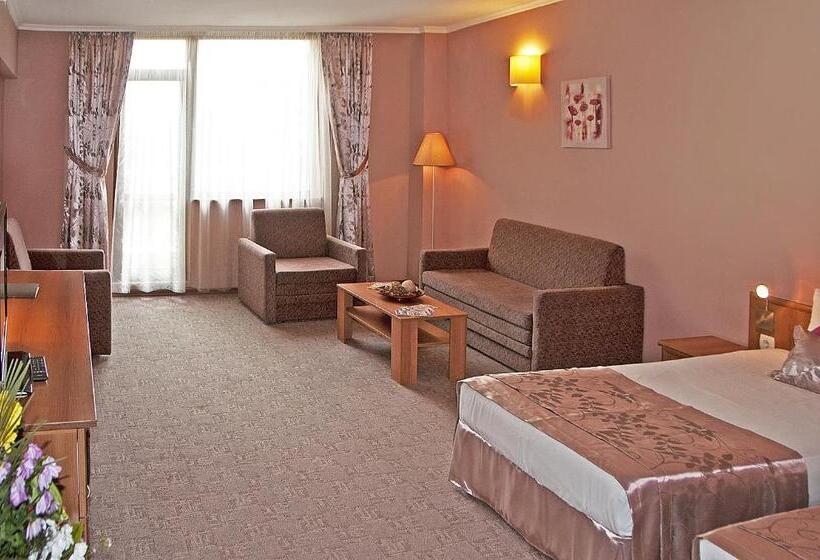 سوییت جونیور سوپریور, Real