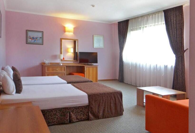 سوییت جونیور, Real