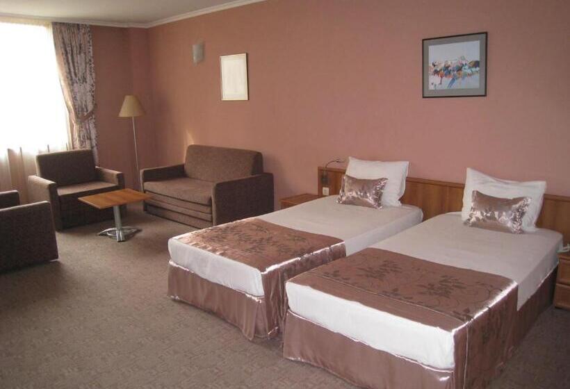 سوییت جونیور سوپریور, Real