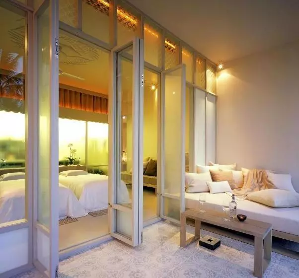 バルコニー付きデラックスルーム, Sala Phuket Mai Khao Beach Resort