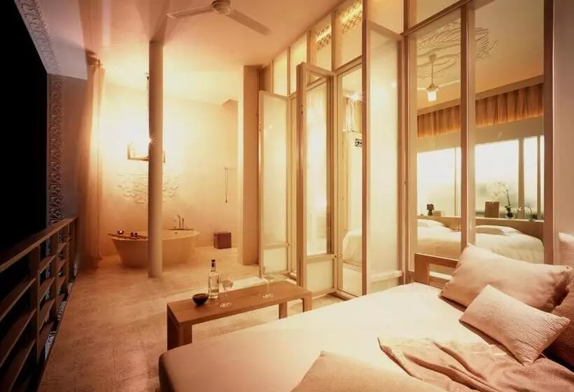 バルコニー付きデラックスルーム, Sala Phuket Mai Khao Beach Resort