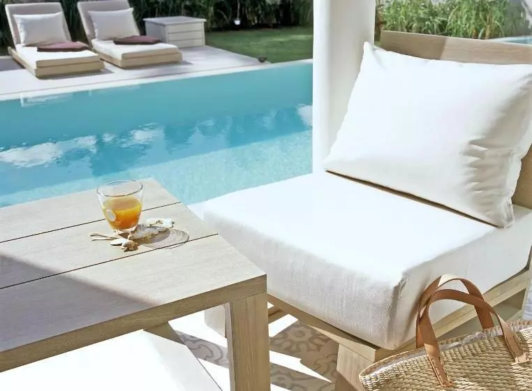 プール付き１ベッドルームヴィラ, Sala Phuket Mai Khao Beach Resort