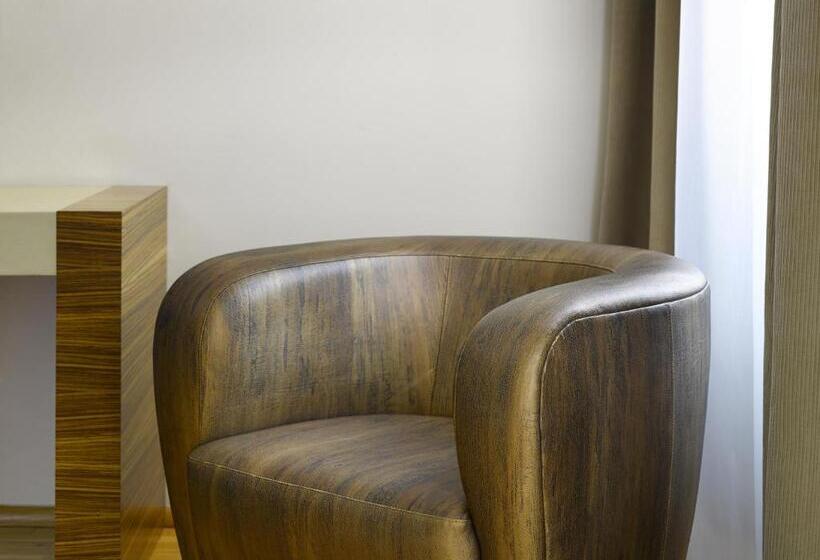 اتاق لوکس, The Icon Hotel & Lounge