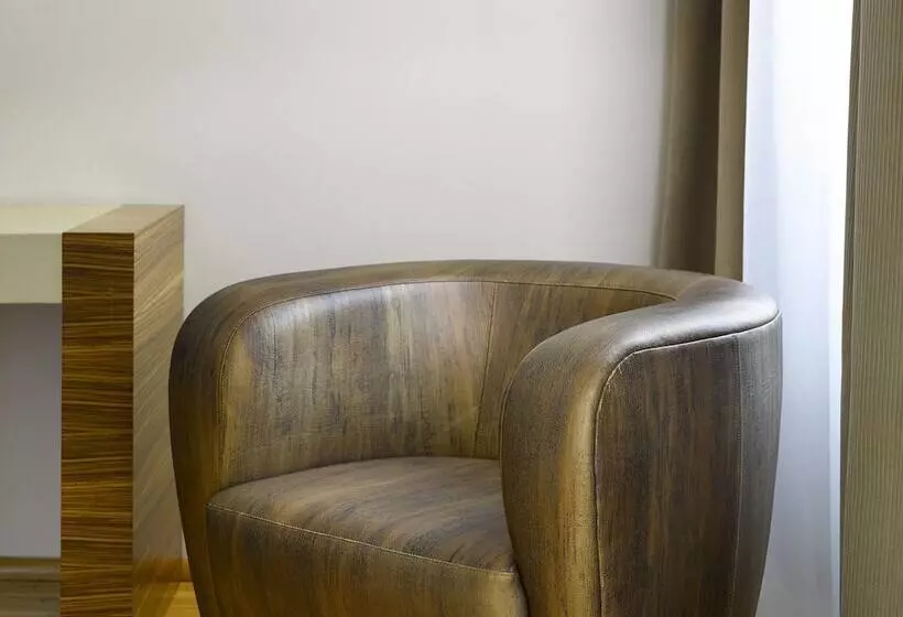 اتاق لوکس, The Icon Hotel & Lounge