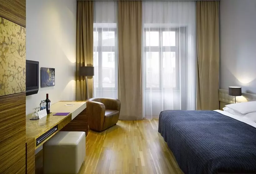 اتاق لوکس, The Icon Hotel & Lounge