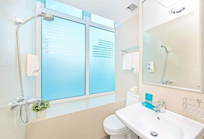 Quarto deluxe, 81 Bugis