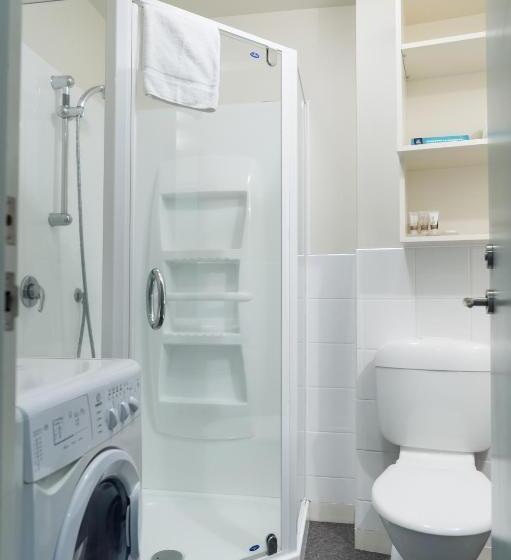 스탠다드 스튜디오, Astelia Apartment