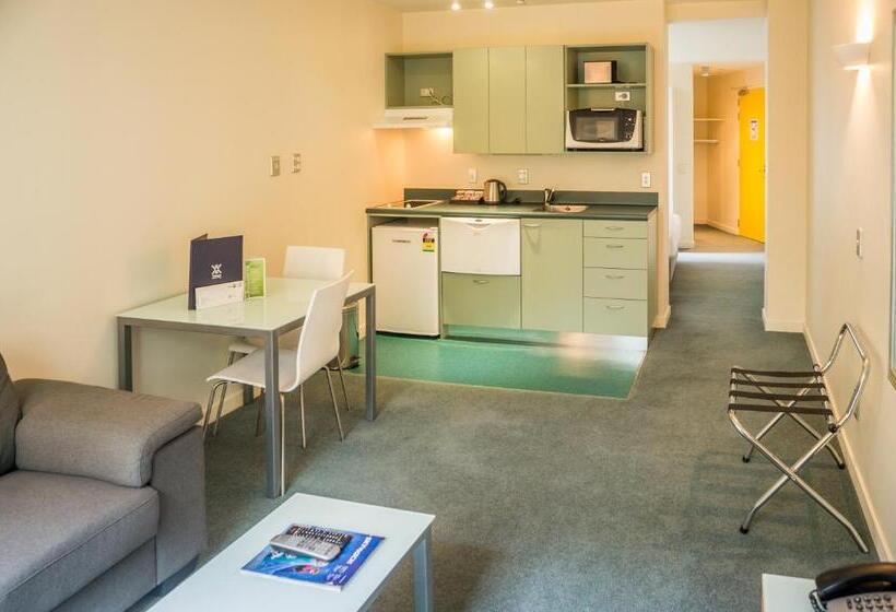 침실 1개 아파트, Astelia Apartment