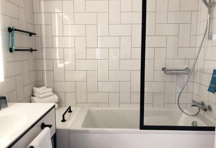 キングサイズベッドのスタンダードルーム, Break Sokos Hotel Flamingo