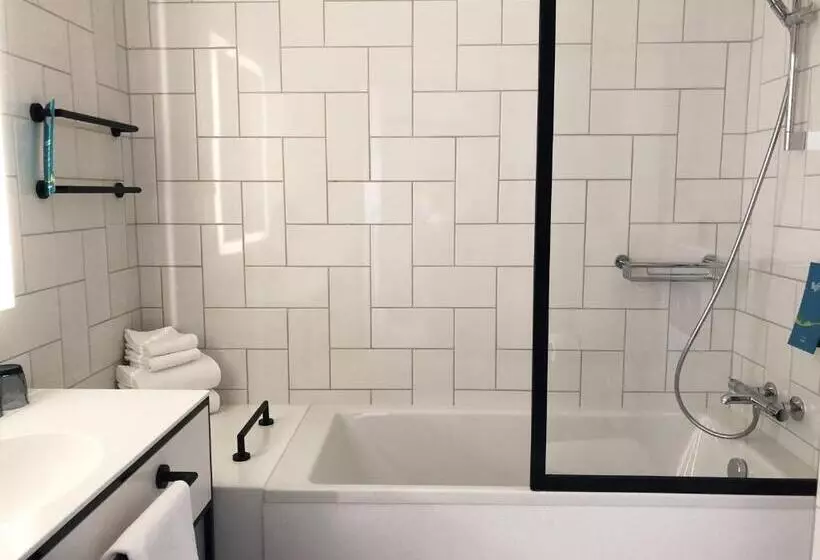 اتاق استاندارد با تخت بزرگ, Break Sokos Hotel Flamingo