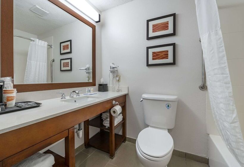 ２ダブルベッドのスタンダードルーム, Comfort Inn Airport