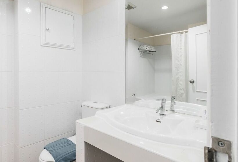 Quarto Deluxe, Convenient Park Bangkok