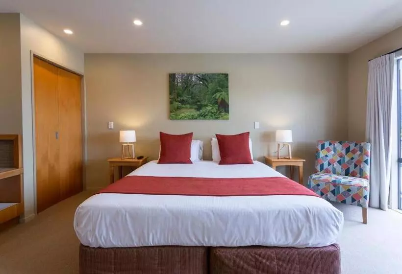 キングサイズベッドのスタンダードルーム, Te Weheka Hotel Fox Glacier