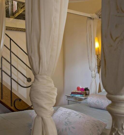 جناح مزود بجاكوزى, Ionas Boutique