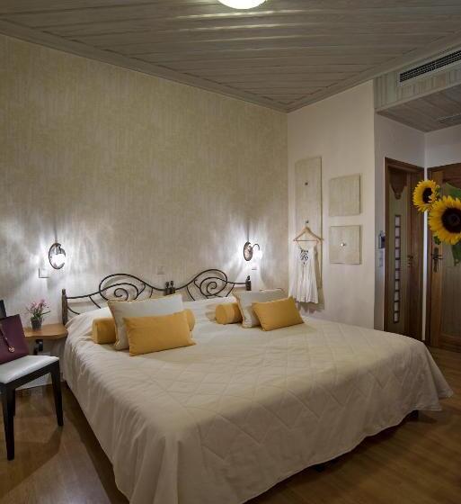 غرفة قياسية مزوَّدة بشُرفة, Ionas Boutique