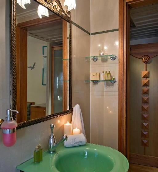 غرفة قياسية مزوَّدة بشُرفة, Ionas Boutique