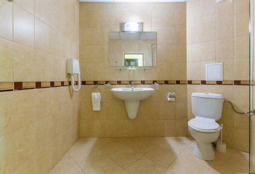 חדר סטנדרט עם מרפסת, Julia